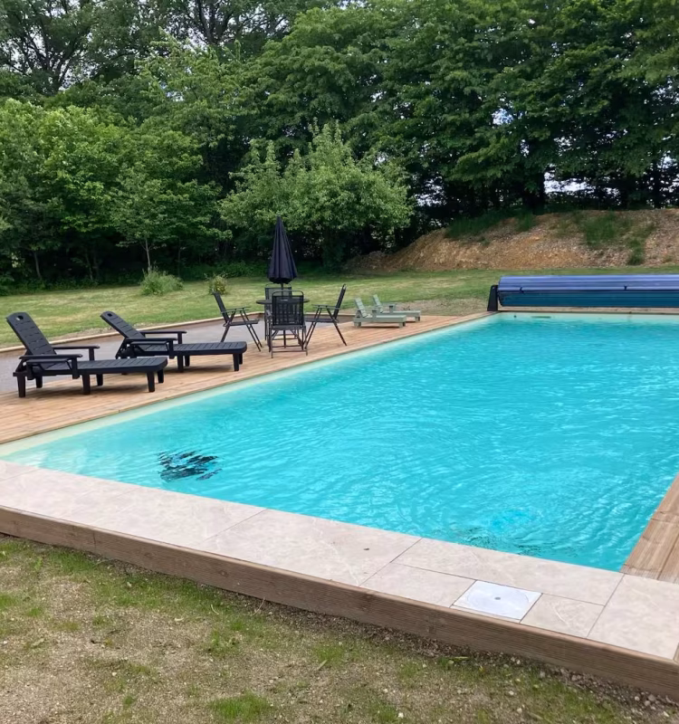 Villa Pool